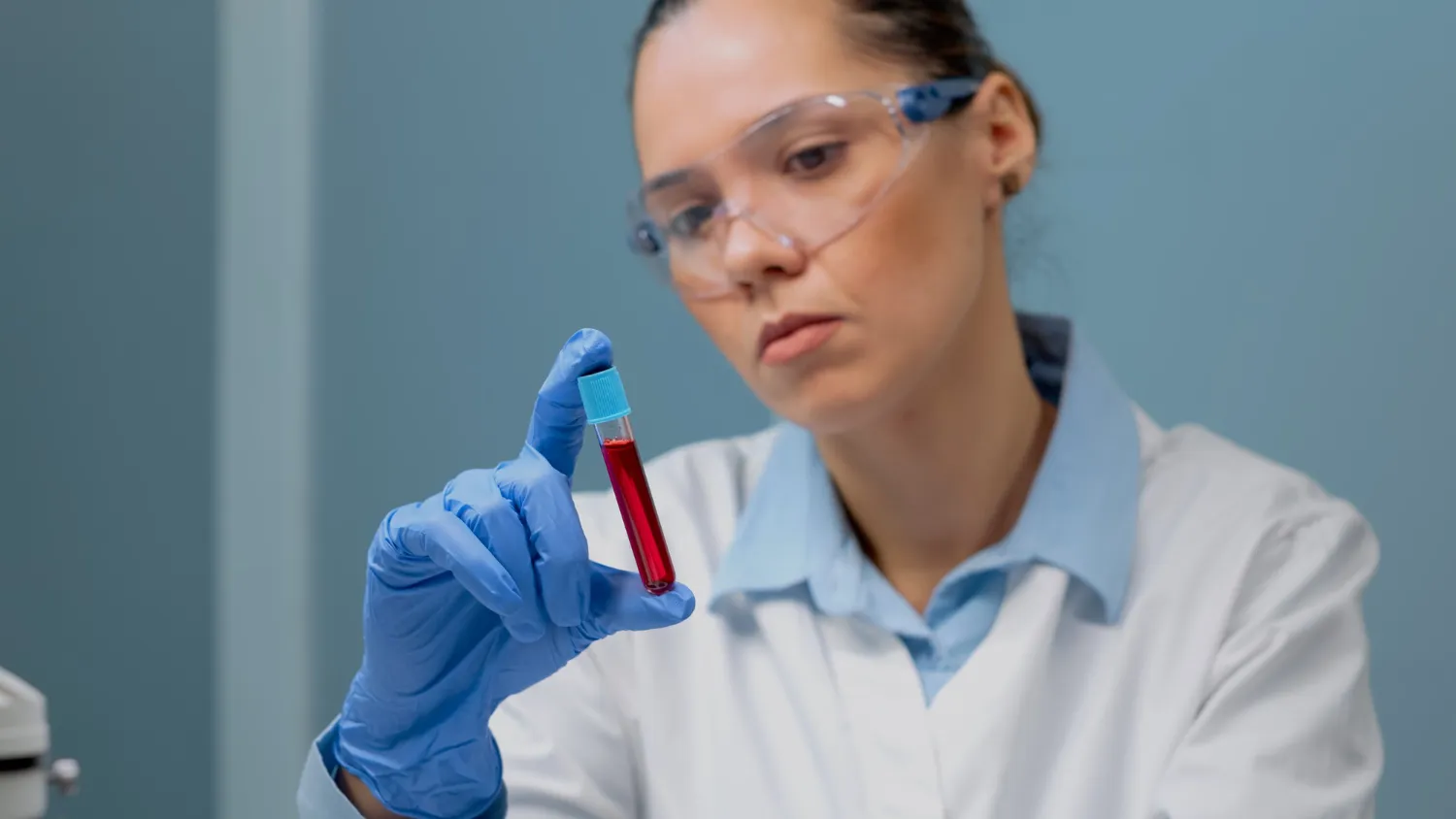 Thyroid Blood Tests Explained: TSH, T3, T4 and Thyroid Antibodies